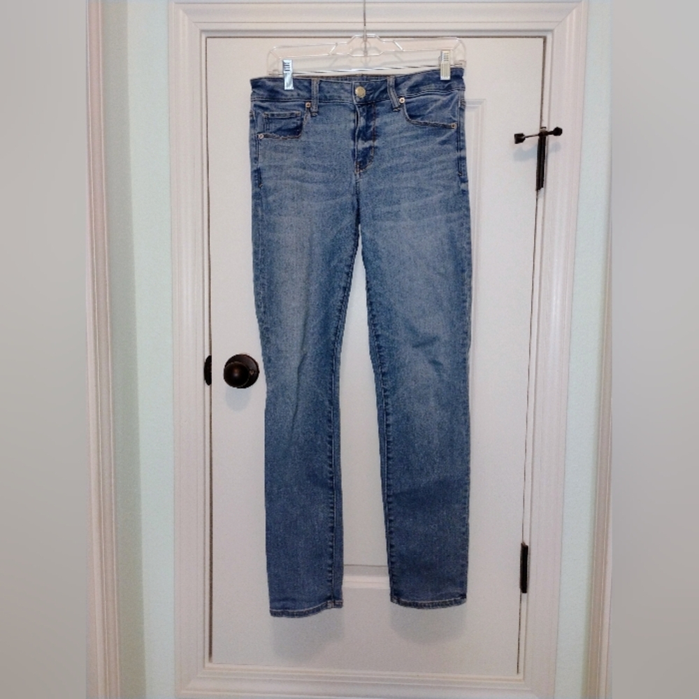 American Eagle Skinny Straight Leg Sz 8